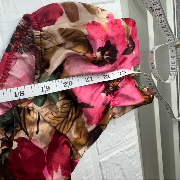 Floral Puff Sleeve Tie-Back Top - Picture 3 of 16